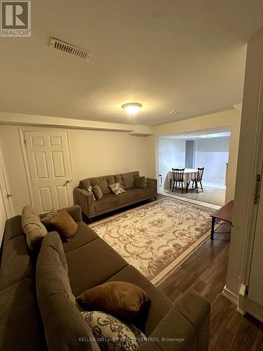 78 Crown Crescent, Bradford West Gwillimbury, ON - Indoor Photo Showing Bedroom