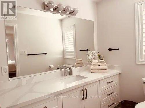 89 William Booth Avenue, Newmarket, ON - Indoor Photo Showing Bathroom