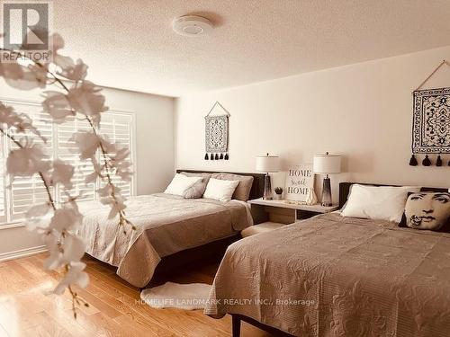 89 William Booth Avenue, Newmarket, ON - Indoor Photo Showing Bedroom