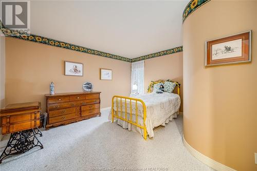 122 Cove Drive, Tecumseh, ON - Indoor Photo Showing Bedroom