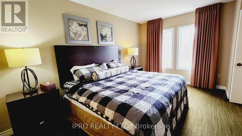 2074/75 - 90 Highland Drive, Oro-Medonte, ON - Indoor Photo Showing Bedroom