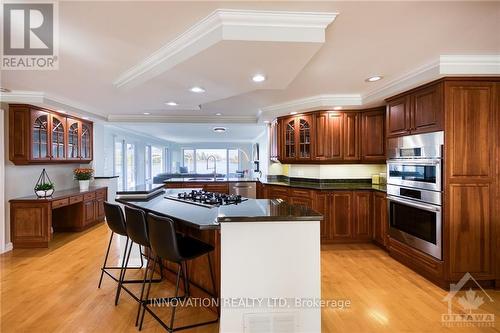 1104 Boucher Crescent, Ottawa, ON - Indoor Photo Showing Kitchen