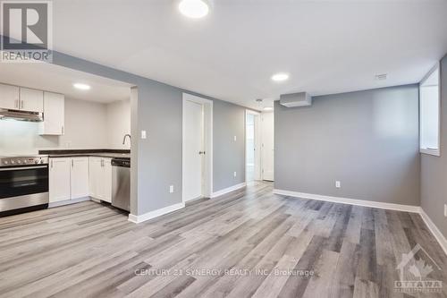 29 Capilano Drive, Ottawa, ON - Indoor Photo Showing Kitchen