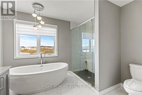 640 Cobalt Street, Clarence-Rockland, ON - Indoor Photo Showing Bathroom