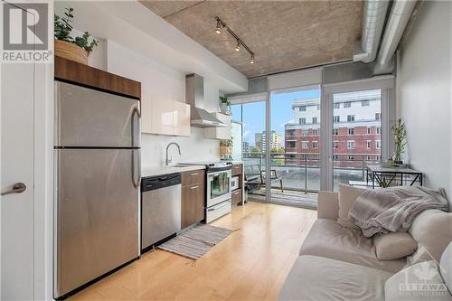 340 Mcleod Street Unit#641, Ottawa, ON - Indoor Photo Showing Kitchen With Stainless Steel Kitchen