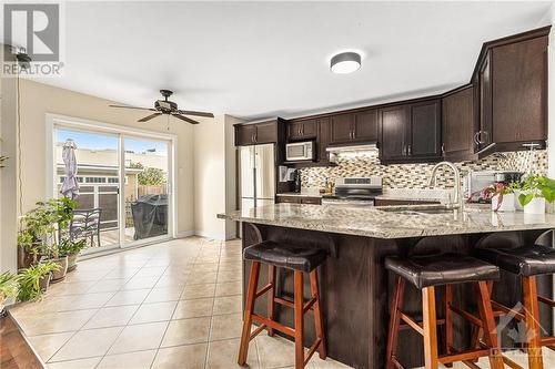 311 Gallantry Way, Stittsville, ON - Indoor Photo Showing Kitchen With Upgraded Kitchen