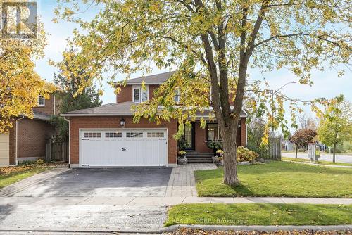 467 Hedgerow Lane, Oakville, ON - Outdoor With Facade