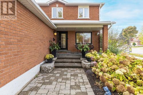 467 Hedgerow Lane, Oakville, ON - Outdoor With Deck Patio Veranda