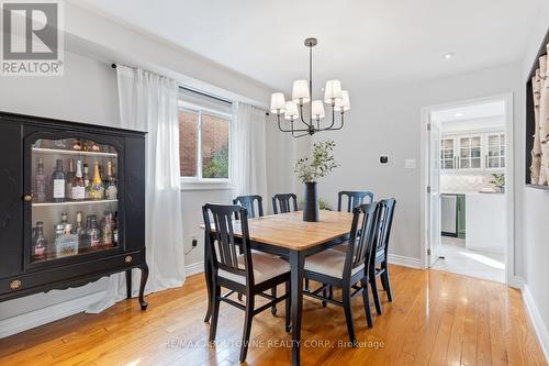 467 Hedgerow Lane, Oakville, ON - Indoor Photo Showing Dining Room