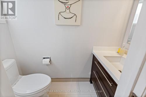 467 Hedgerow Lane, Oakville, ON - Indoor Photo Showing Bathroom