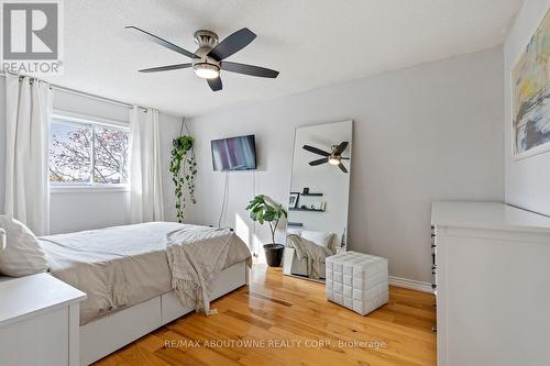 467 Hedgerow Lane, Oakville, ON - Indoor Photo Showing Bedroom