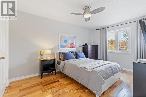 467 Hedgerow Lane, Oakville, ON - Indoor Photo Showing Bedroom