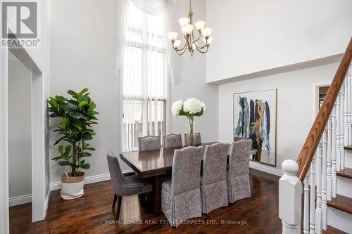 98 River Glen Boulevard, Oakville, ON - Indoor Photo Showing Dining Room