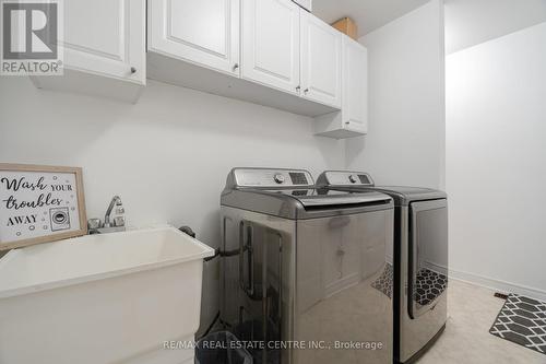 7 Prince Edward Boulevard, Brampton, ON - Indoor Photo Showing Laundry Room