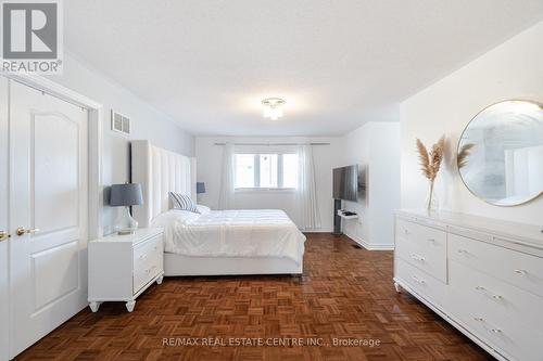 7 Prince Edward Boulevard, Brampton, ON - Indoor Photo Showing Bedroom