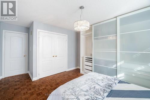 7 Prince Edward Boulevard, Brampton, ON - Indoor Photo Showing Bedroom