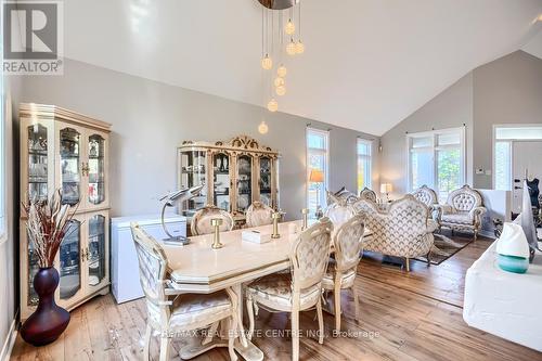 79 Gatestone Drive, Hamilton, ON - Indoor Photo Showing Dining Room