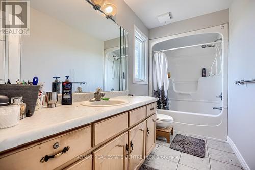 79 Gatestone Drive, Hamilton, ON - Indoor Photo Showing Bathroom