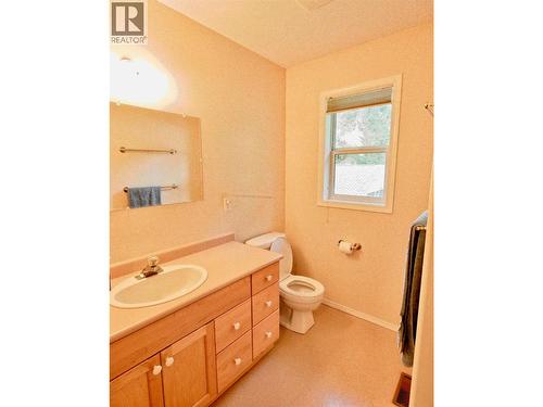 Main Bath - Second Floor - 3423 3A Highway, Creston, BC 