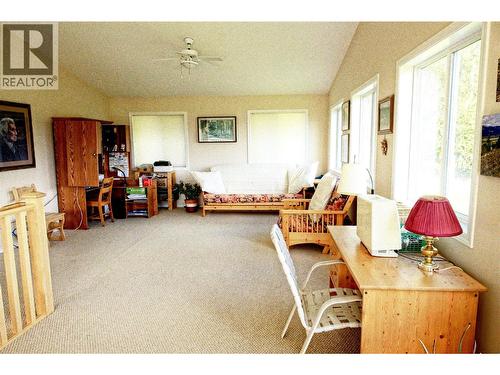 Living Room - 3423 3A Highway, Creston, BC 