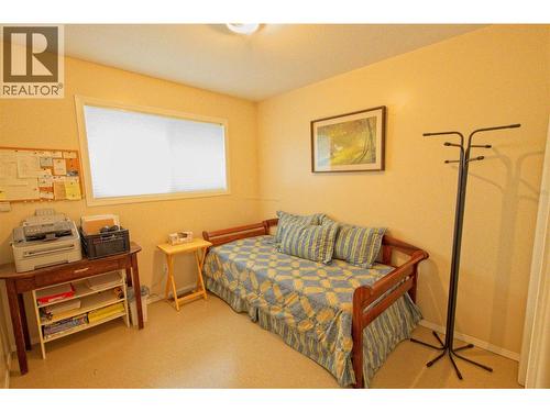 Guest Room 1st Floor - 3423 3A Highway, Creston, BC 