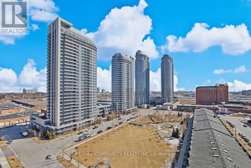 1724 - 275 Village Green Square, Toronto, ON - Outdoor With Facade