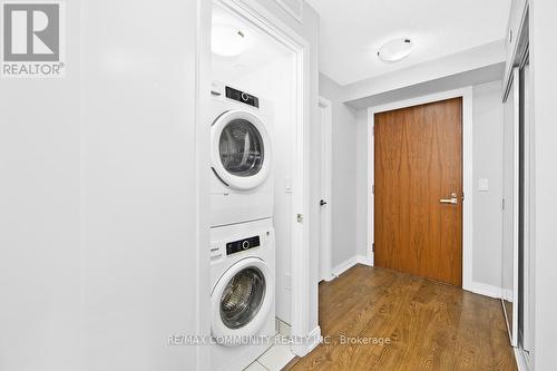 1724 - 275 Village Green Square, Toronto, ON - Indoor Photo Showing Laundry Room