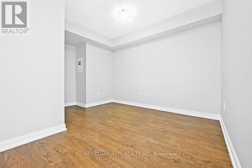 1724 - 275 Village Green Square, Toronto, ON - Indoor Photo Showing Other Room