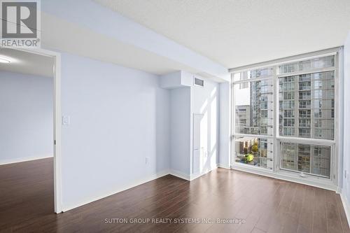 1008 - 11 Brunel Court, Toronto, ON - Indoor Photo Showing Other Room