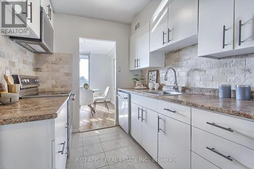 407 - 1210 Radom Street, Pickering, ON - Indoor Photo Showing Kitchen With Upgraded Kitchen