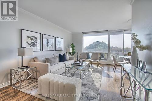 407 - 1210 Radom Street, Pickering, ON - Indoor Photo Showing Living Room