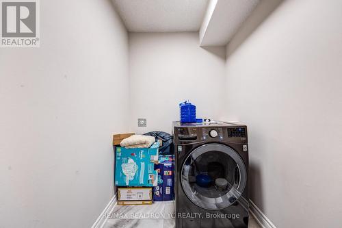 1612 - 100 Wingarden Court, Toronto, ON - Indoor Photo Showing Laundry Room