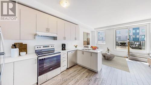 26 Bateson Street, Ajax, ON - Indoor Photo Showing Kitchen