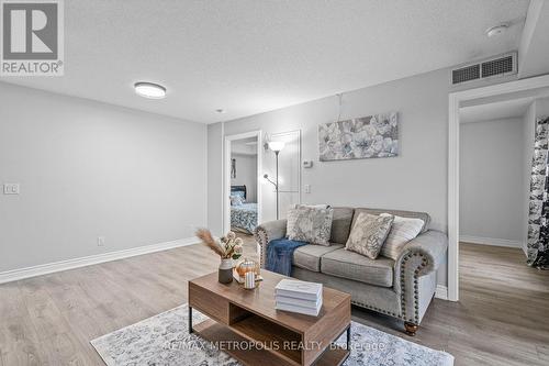 2103 - 151 Village Green Square, Toronto, ON - Indoor Photo Showing Living Room