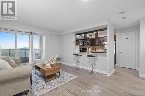 2103 - 151 Village Green Square, Toronto, ON - Indoor Photo Showing Living Room