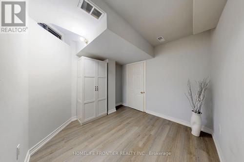 25 Karl Court, Vaughan, ON - Indoor Photo Showing Other Room