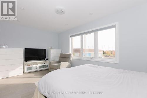 21 Westolivia Trail, Vaughan, ON - Indoor Photo Showing Bedroom