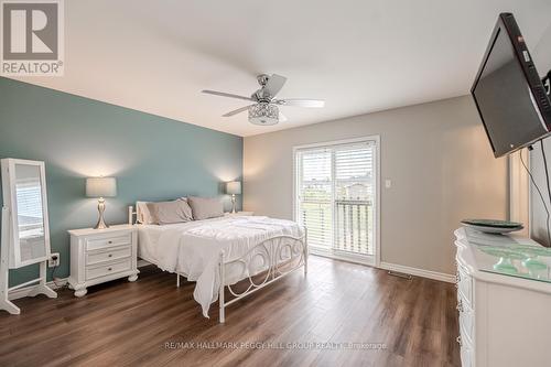 21 Keyzer Drive, Oro-Medonte, ON - Indoor Photo Showing Bedroom