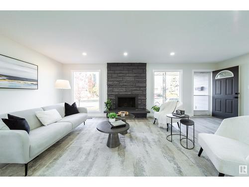 784 Lee Ridge Rd Nw, Edmonton, AB - Indoor Photo Showing Living Room With Fireplace