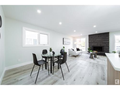 784 Lee Ridge Rd Nw, Edmonton, AB - Indoor Photo Showing Dining Room