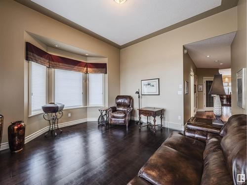 #28 18343 Lessard Rd Nw, Edmonton, AB - Indoor Photo Showing Living Room