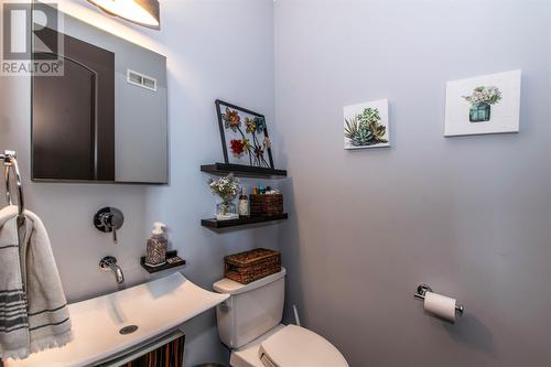 26 Golf Course Road, St. John'S, NL - Indoor Photo Showing Bathroom