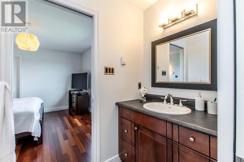 26 Golf Course Road, St. John'S, NL - Indoor Photo Showing Bathroom