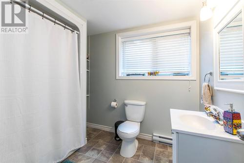 26 Golf Course Road, St. John'S, NL - Indoor Photo Showing Bathroom