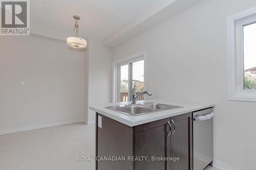 3 - 620 Colborne Street W, Brantford, ON - Indoor Photo Showing Kitchen With Double Sink