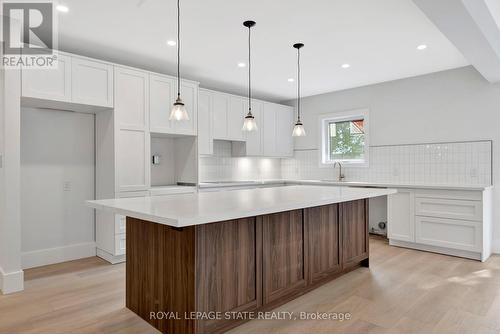 73 Birch Street, Cambridge, ON - Indoor Photo Showing Kitchen With Upgraded Kitchen