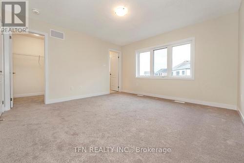 132 Eastbridge Avenue, Welland, ON - Indoor Photo Showing Other Room