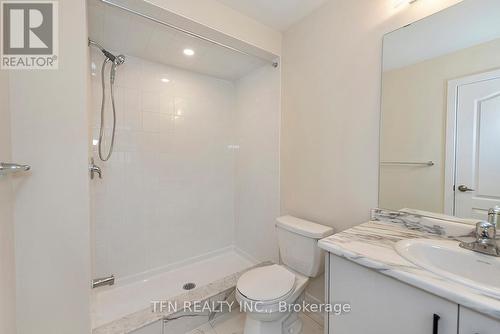 132 Eastbridge Avenue, Welland, ON - Indoor Photo Showing Bathroom