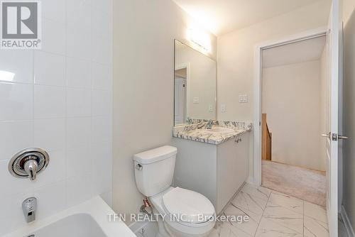 132 Eastbridge Avenue, Welland, ON - Indoor Photo Showing Bathroom