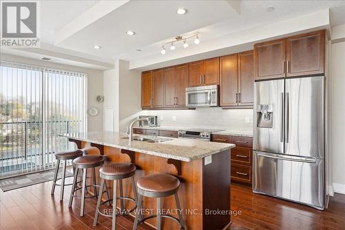 402 - 160 Macdonell Street, Guelph, ON - Indoor Photo Showing Kitchen With Stainless Steel Kitchen